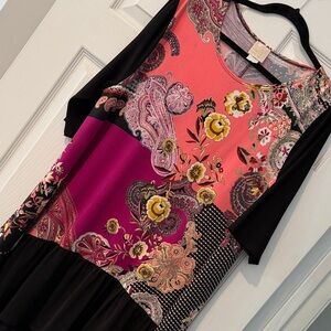 Women's Floral Paisley Tunic Top in Pink and Magenta